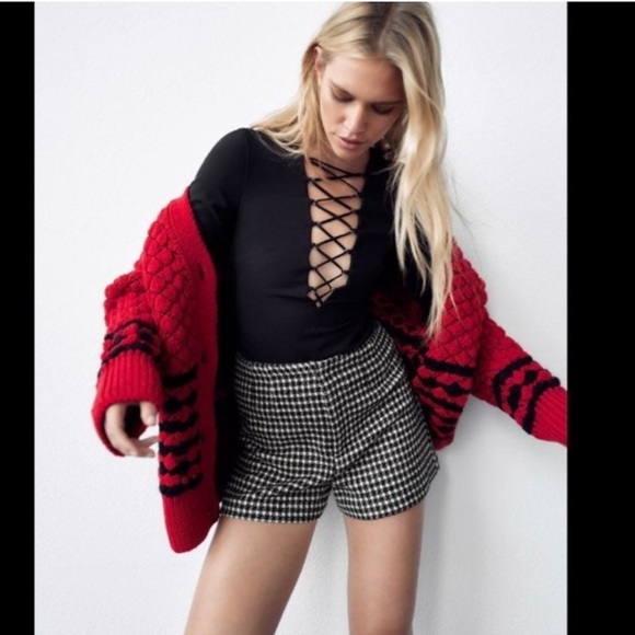 Blogger’s Favorite 🤩 Zara Black Lace-Up Front Eyelet Bodysuit - Picture 8 of 10